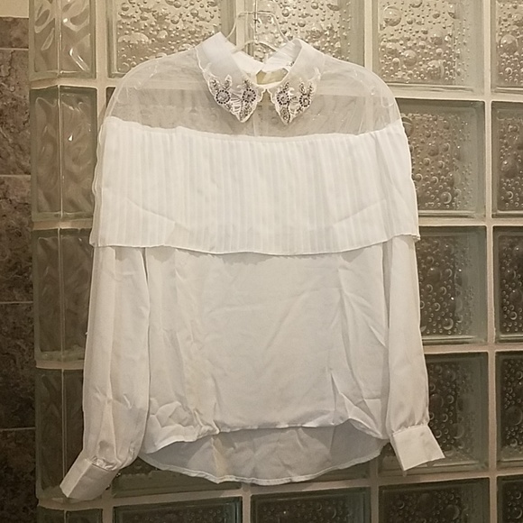 🎉HOST PICK 💓 Beads on Peter pan collar - Picture 8 of 8